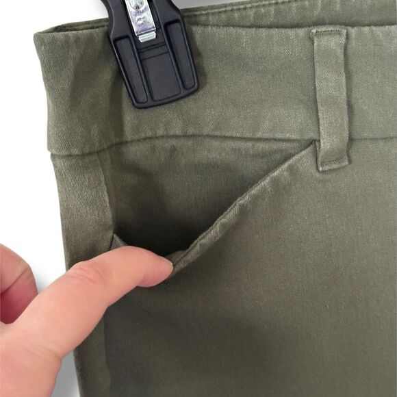 Old Navy Womens Size 2 Olive Green Pixie High Rise Khaki Pants - Picture 4 of 9